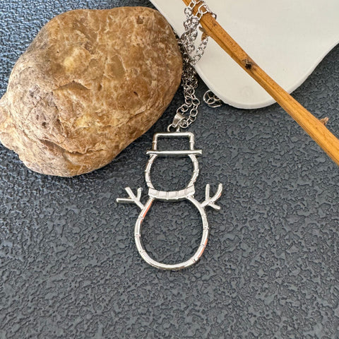 Personalized Snowman Earrings And Pendant Fashion Simple Christmas Hollow Necklace For Women Jewelry Personalized Snowman Earrings And Pendant Fashion Simple Christmas Hollow Necklace For Women Jewelry