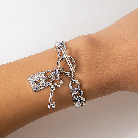 Thick Chain With Shiny Lock And Key Pendant Necklace For Women Trendy Ladies Accessories On The Neck Fashion Jewelry Female Thick Chain With Shiny Lock And Key Pendant Necklace For Women Trendy Ladies Accessories On The Neck Fashion Jewelry Female