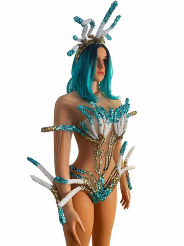 Glamourous Halloween Night - Dazzling Diamond Sparkle and Pearl Elegance for DJ Events and Party Stage Costumes Glamourous Halloween Night - Dazzling Diamond Sparkle and Pearl Elegance for DJ Events and Party Stage Costumes