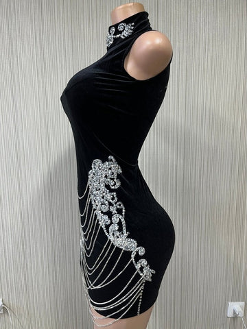 Black Velvet Rhinestone Chain Dress - Ideal for Evening Parties, Stage Performances, and Entertainers Black Velvet Rhinestone Chain Dress - Ideal for Evening Parties, Stage Performances, and Entertainers