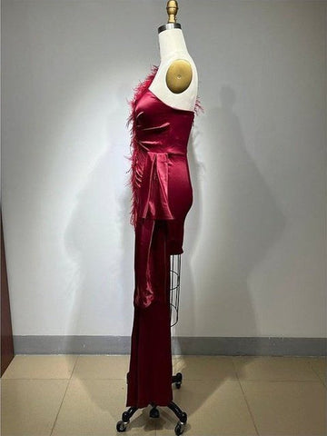 Red One-Shoulder Feather Mini Dress - Luxury Evening Glamour for Women Red One-Shoulder Feather Mini Dress - Luxury Evening Glamour for Women