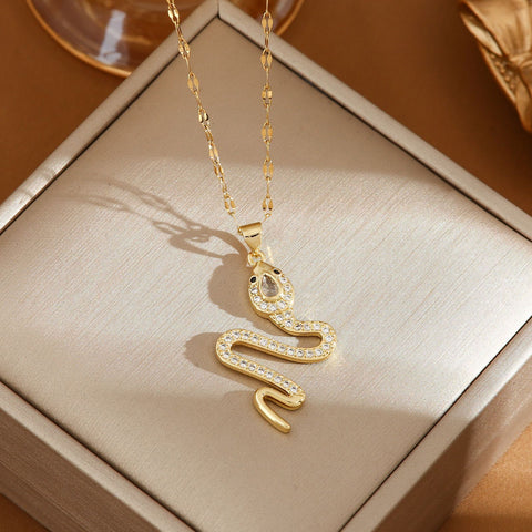 Fashion Personality Snake Necklace With Rhinestone Design Creative Sweater Chain Fall Winter Women's Clavicle Chain Jewelry Fashion Personality Snake Necklace With Rhinestone Design Creative Sweater Chain Fall Winter Women's Clavicle Chain Jewelry