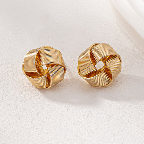 European And American INS Gold Classic Thread Cross Stud Earrings European And American INS Gold Classic Thread Cross Stud Earrings