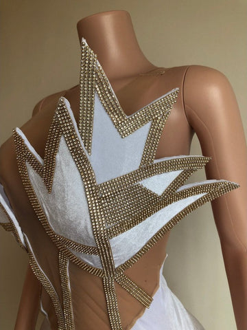 Artisan-Crafted Crystal Dress - Perfect for Any Occasion, Including Halloween Artisan-Crafted Crystal Dress - Perfect for Any Occasion, Including Halloween
