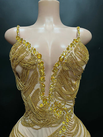 Glamorous Golden Ball Gown: Perfect for Prom, Evening Affairs, and Quinceañeras – Vintage Elegance Glamorous Golden Ball Gown: Perfect for Prom, Evening Affairs, and Quinceañeras – Vintage Elegance
