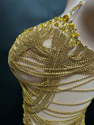 Glamorous Golden Ball Gown: Perfect for Prom, Evening Affairs, and Quinceañeras – Vintage Elegance Glamorous Golden Ball Gown: Perfect for Prom, Evening Affairs, and Quinceañeras – Vintage Elegance